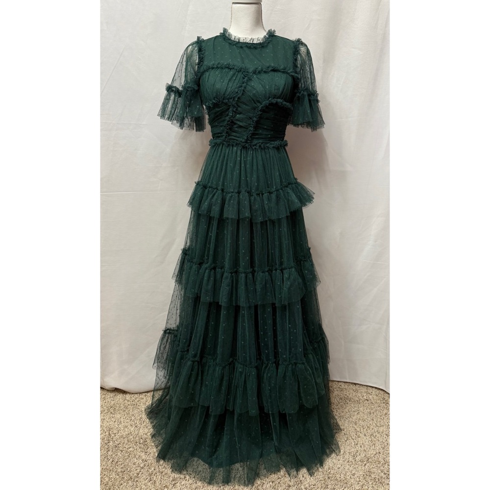Elegant Emerald Green Tiered Dress - Picture 2 of 7